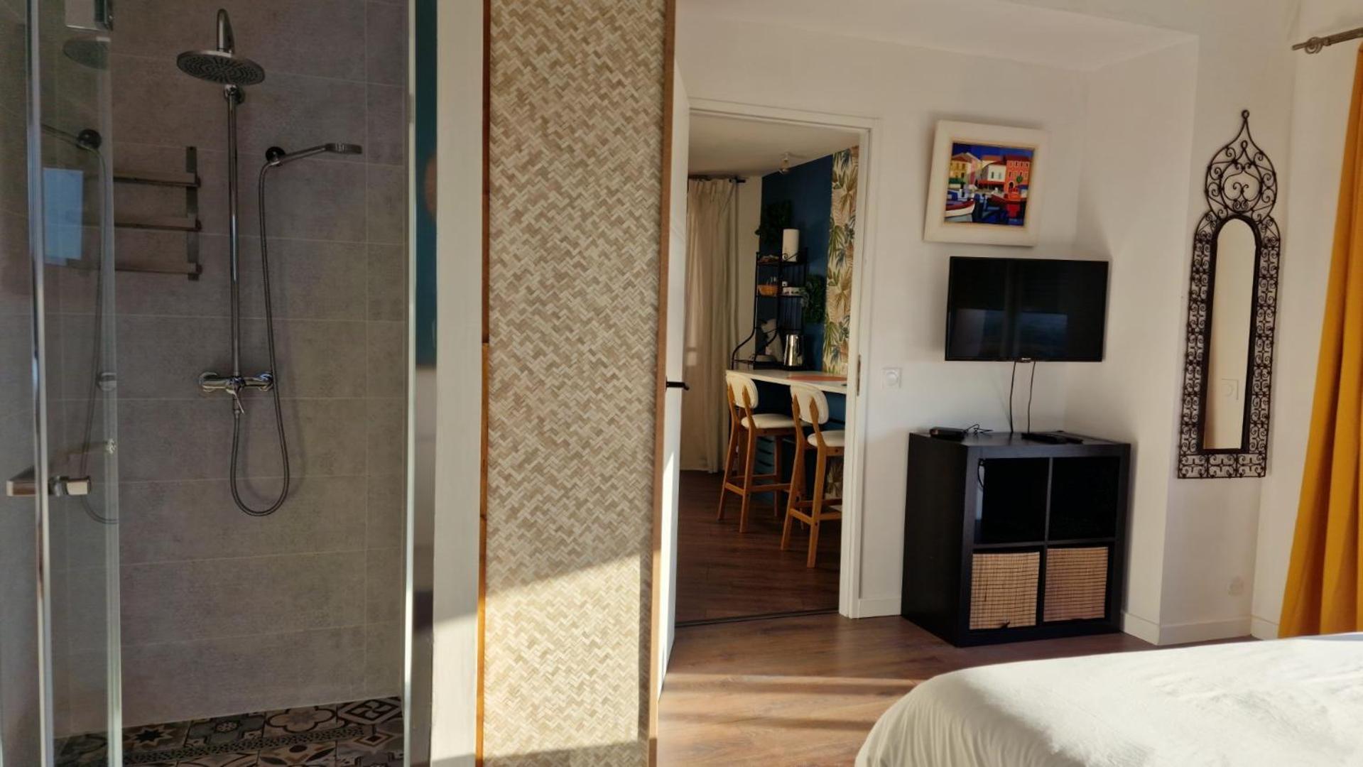 Reve D'Escapade Chambre Avec Vue Sublime Sur Les Cevennes Ardechoises Barjac  Dış mekan fotoğraf